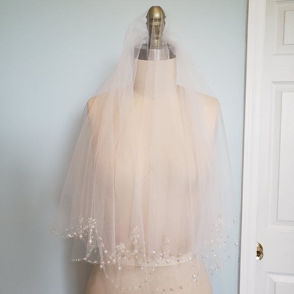 New White Bridal Veil with Beaded Edge main image 14